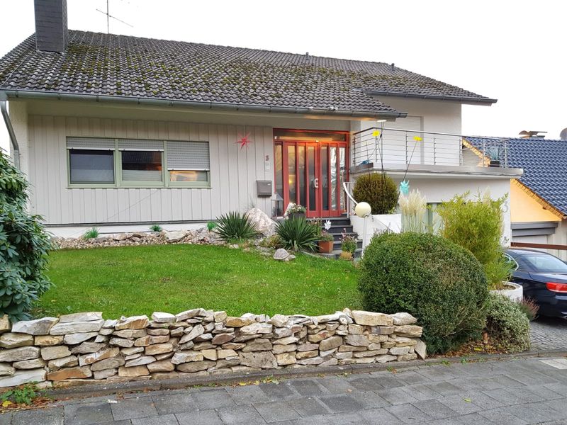 Alltagstaugliches Mehrfamilienhaus mit viel Platz in Altenbeken